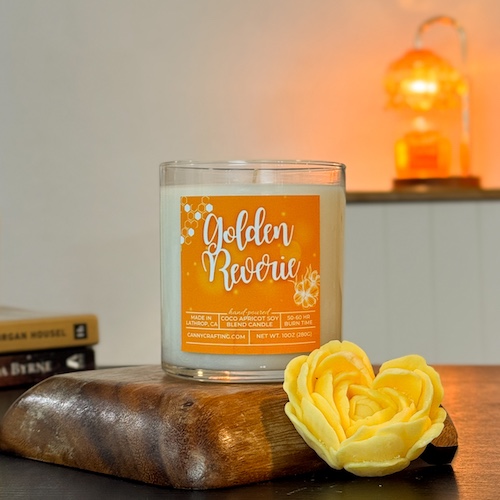 Golden Reverie - Cozy Candle